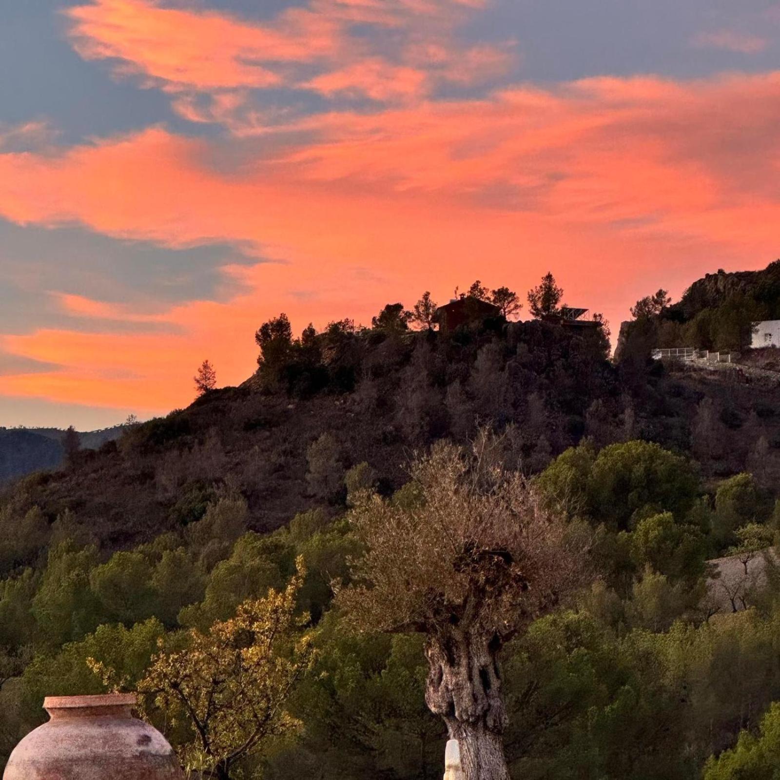 Bed and Breakfast Casa Lamberdina Fuensanta  Экстерьер фото